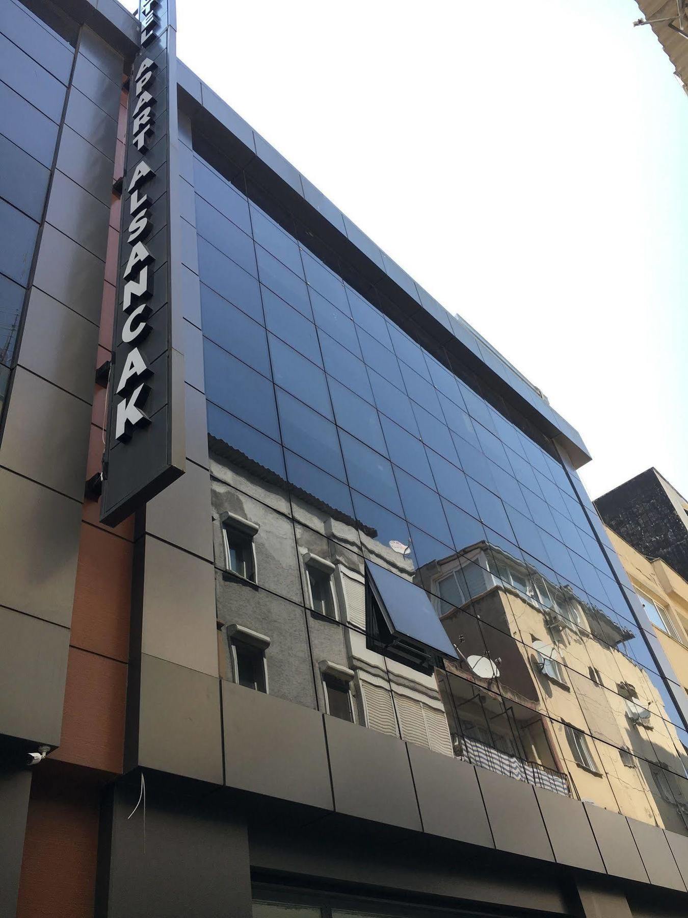 Riva Hotel Alsancak Esmirna Exterior foto